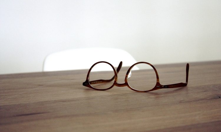 Eyeglass24