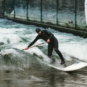 Tripstix Surfboard auf dem Eisbach