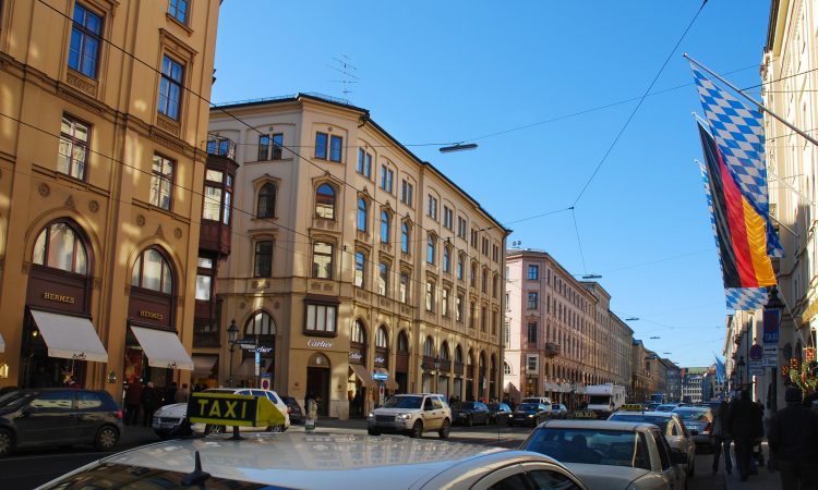 Die Pariser Investmentfirma Kurma Partners eröffnet ein Büro in der Maximilianstraße. (Foto: L. Gervasi - LH München)