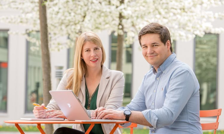 Die Inveox-Gründer Maria und Dominik Sievert (Foto: Astrid Eckert / TU Muenchen)