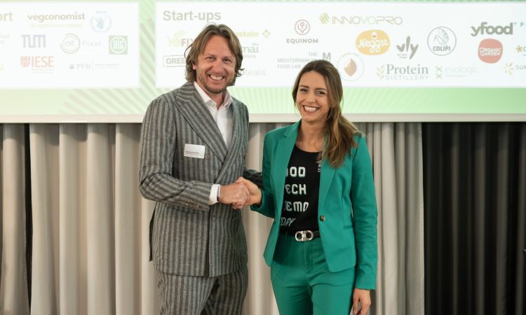 Greenforce-Gründer Thomas Isermann und Kristal Golan, Head of New Protein Solutions bei Baywa